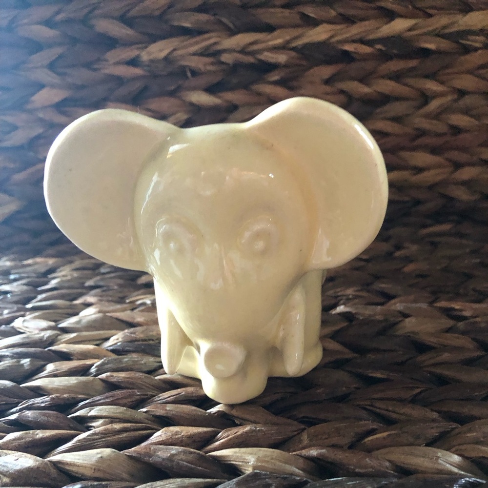 Vtg. Yellow/Tan Elephant Planter
